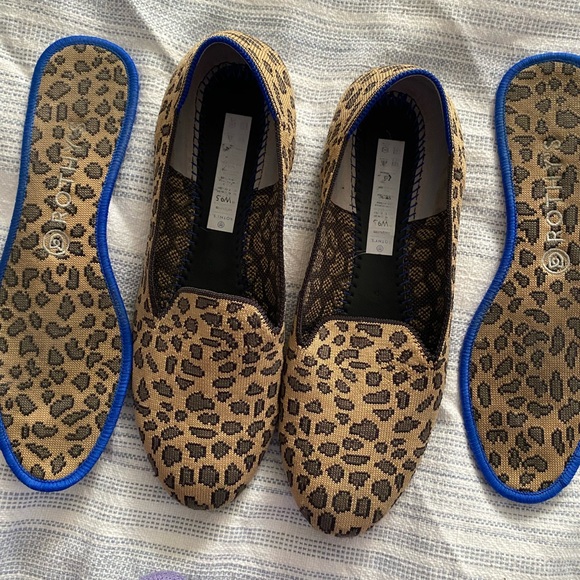 Rothys, leopard, size 9.5 - Picture 4 of 5